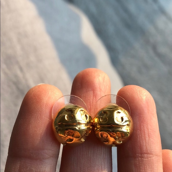Tory Burch Studs - Picture 3 of 7